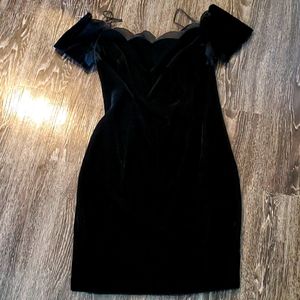 VINTAGE Velvet Black Dress